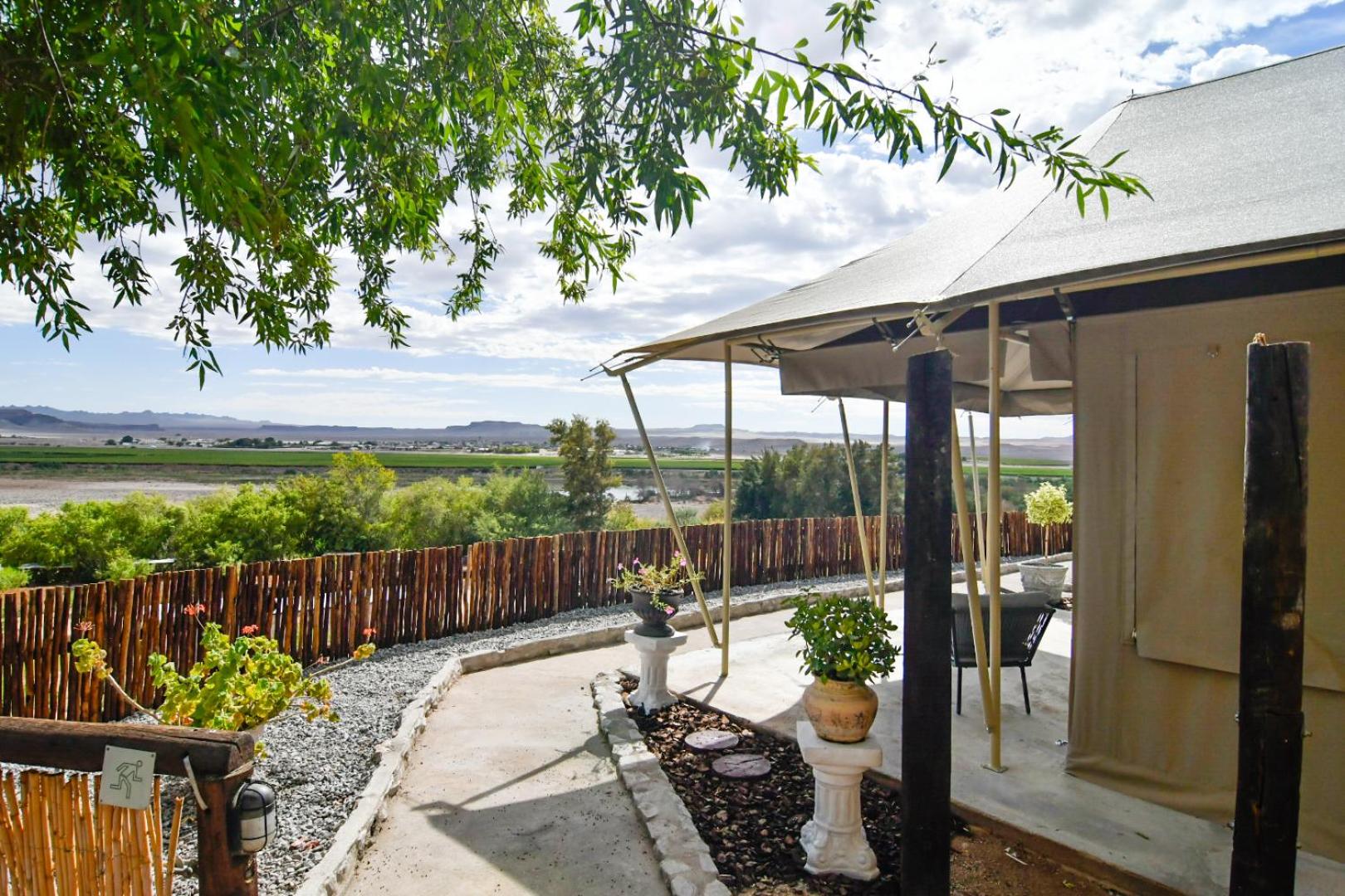 Frontier River Resort 28/50