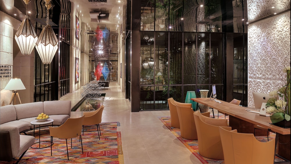 Sahrai Hotel 68/81
