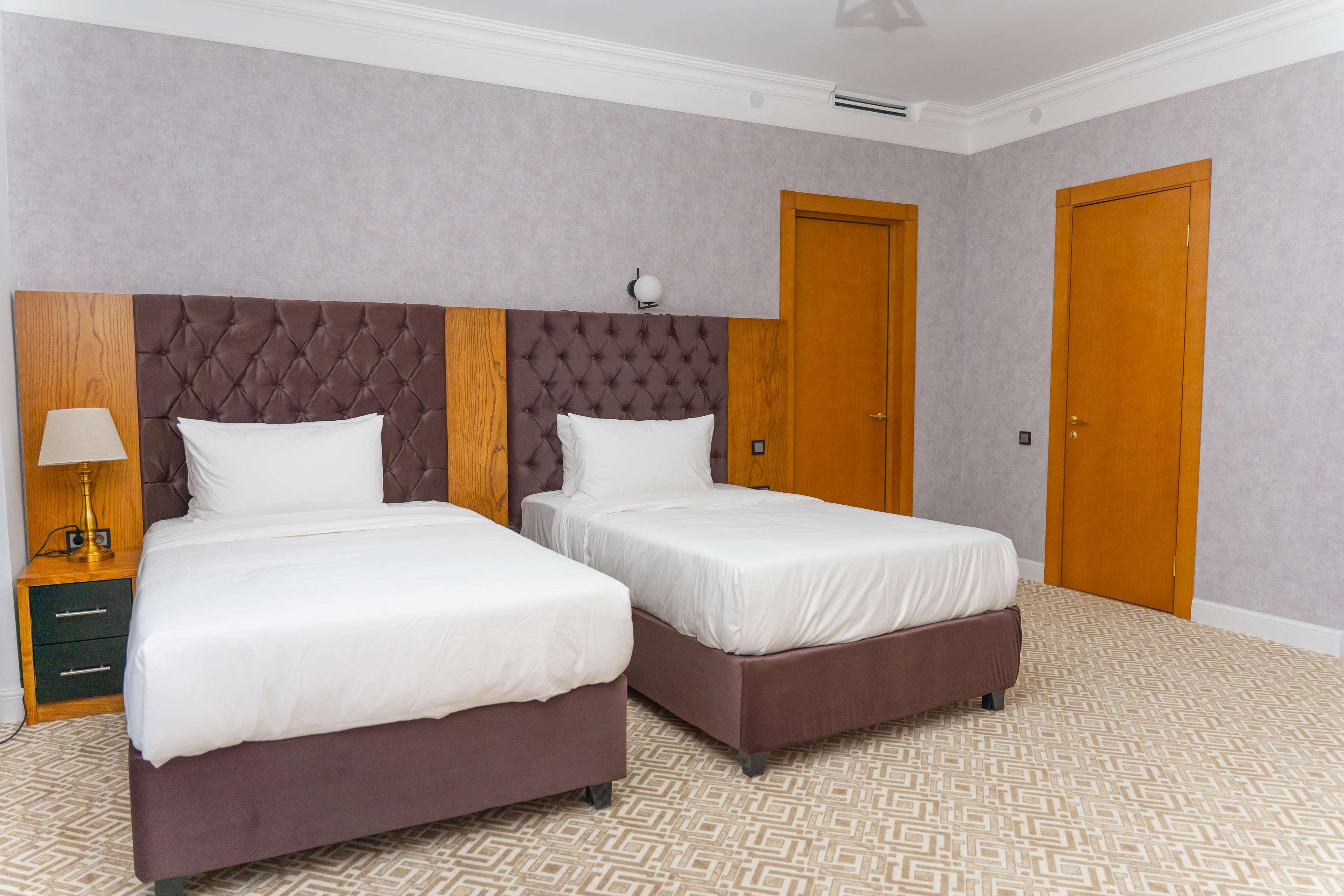 Room, Twin Beds