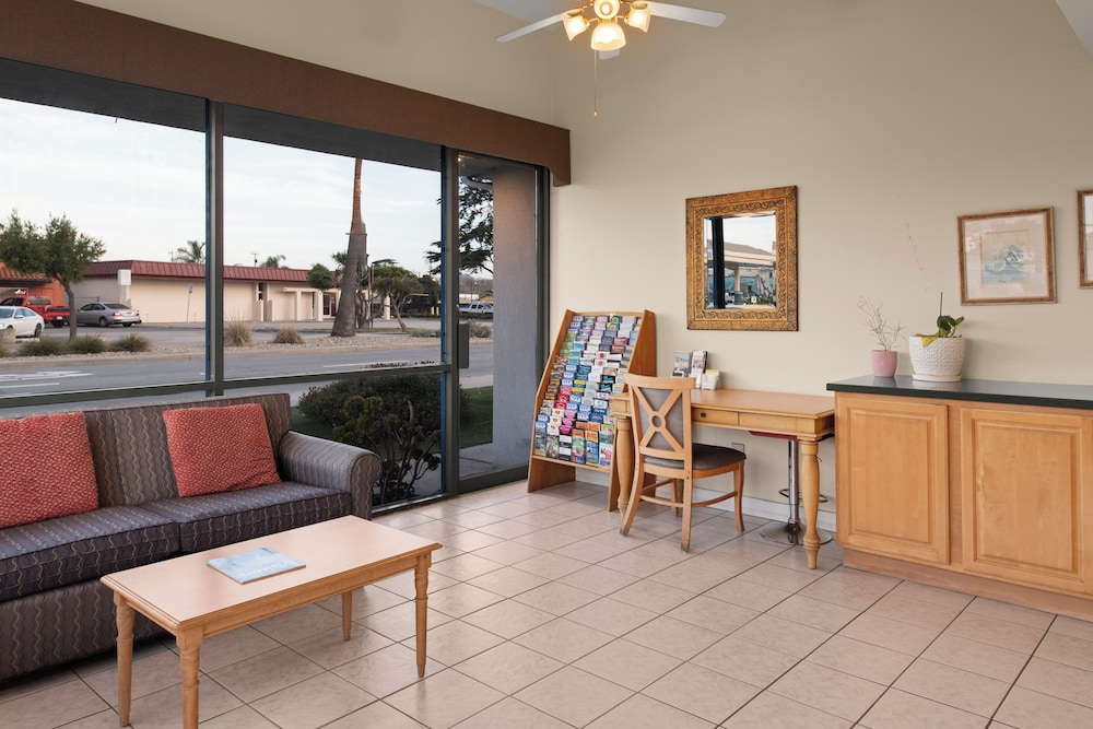 Sand Dollar Inn 45/60