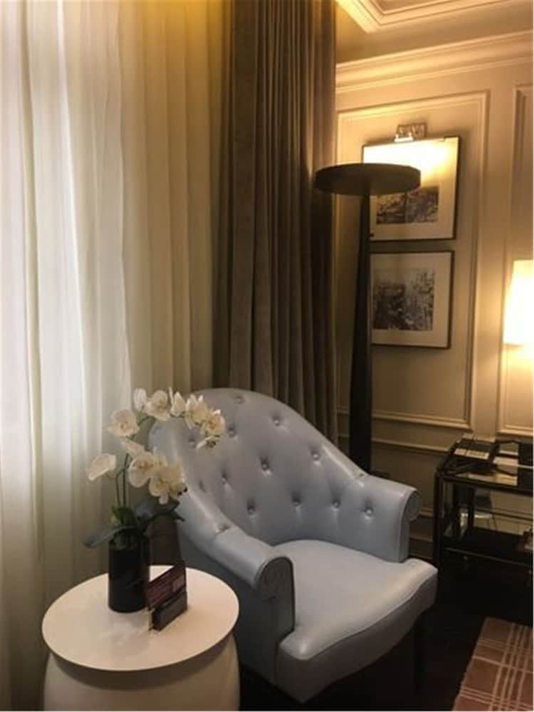 Hotel Golden Tulip Bund New Asia 32/53