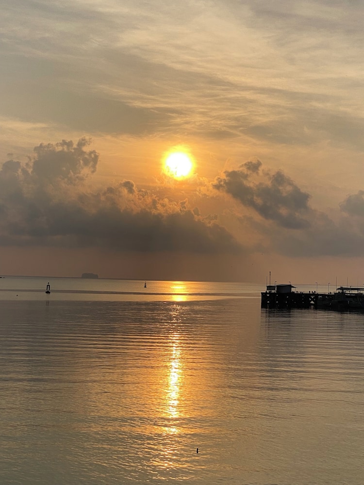 Phuket Boat Quay 47/50