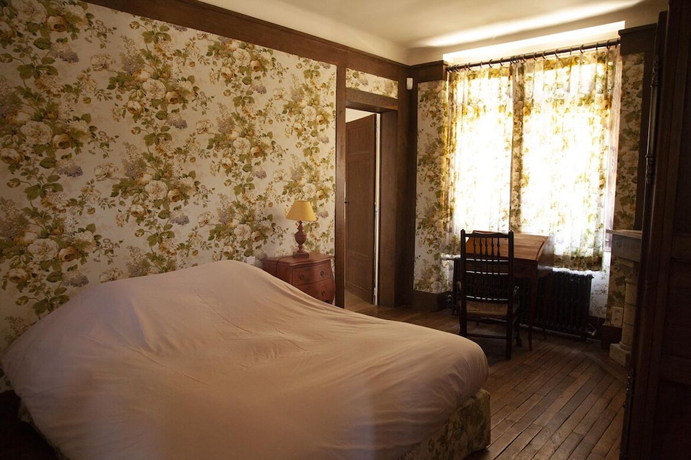 Manoir De Beaumarchais 5/34