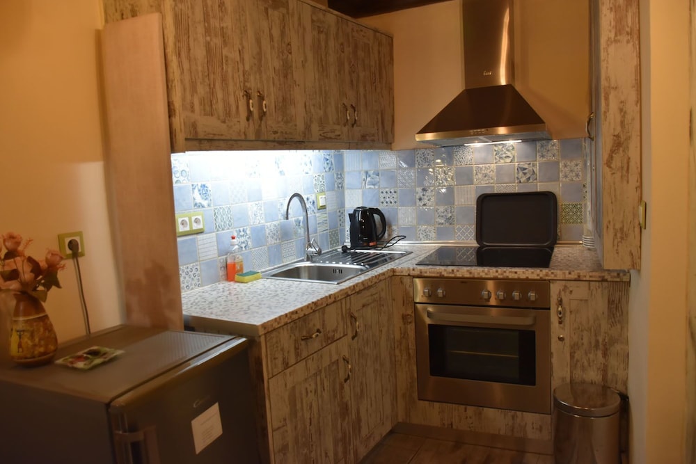 Odos Oneiron Hotel 58/64