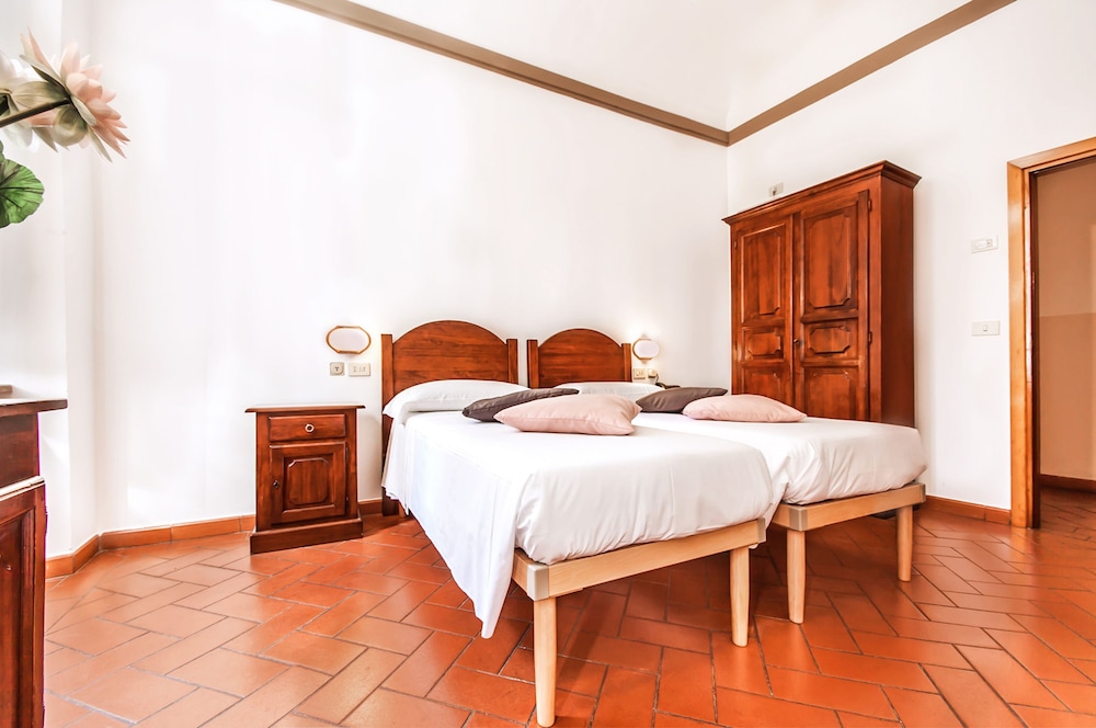 Hotel Costantini 35/73