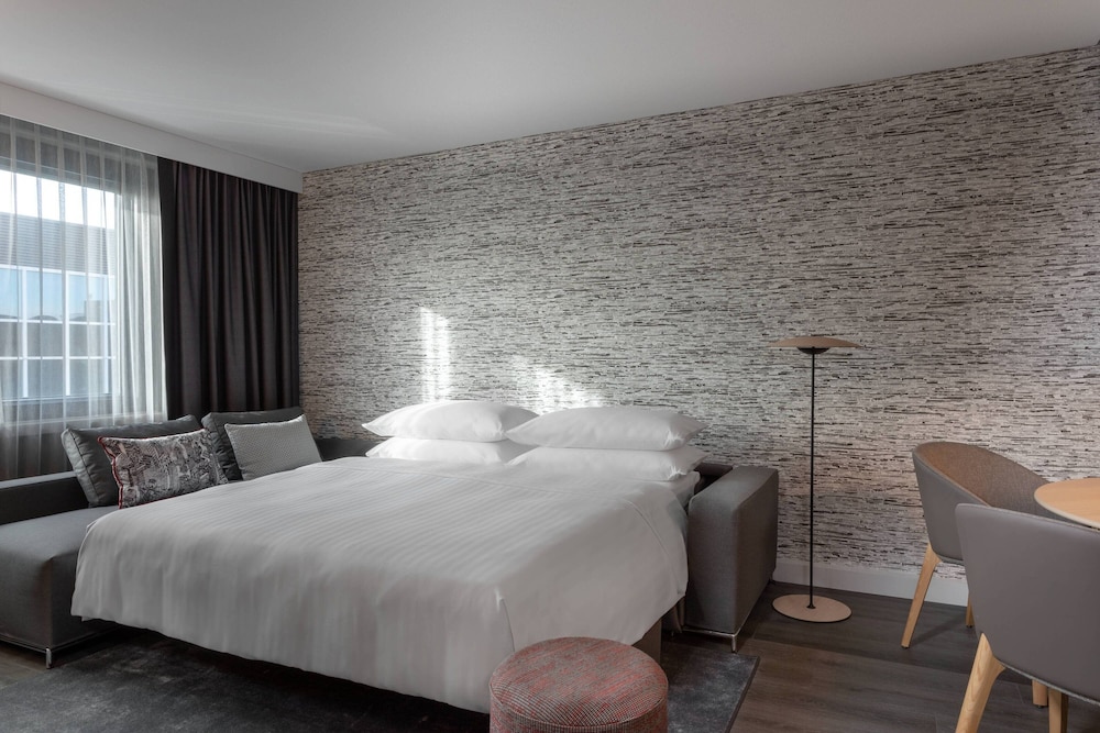 Frankfurt Airport Marriott Hotel 16/68