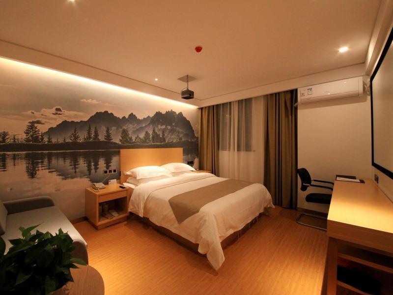 Feature, King Bed
