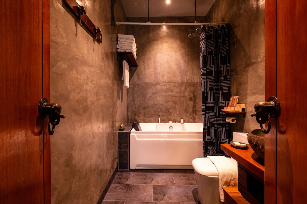 Ipoh Bali Hotel 45/50