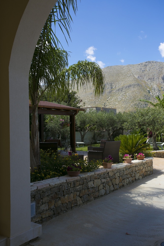 Trigrana Vacanze Hotel 38/50
