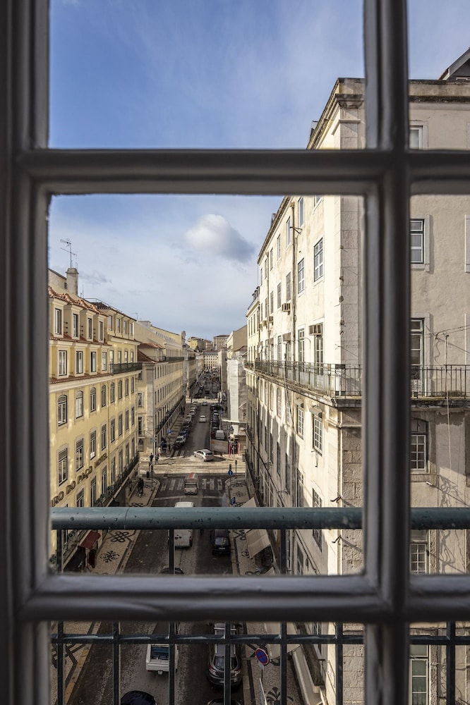 Lisbon Serviced Apartments Madalena 43/50