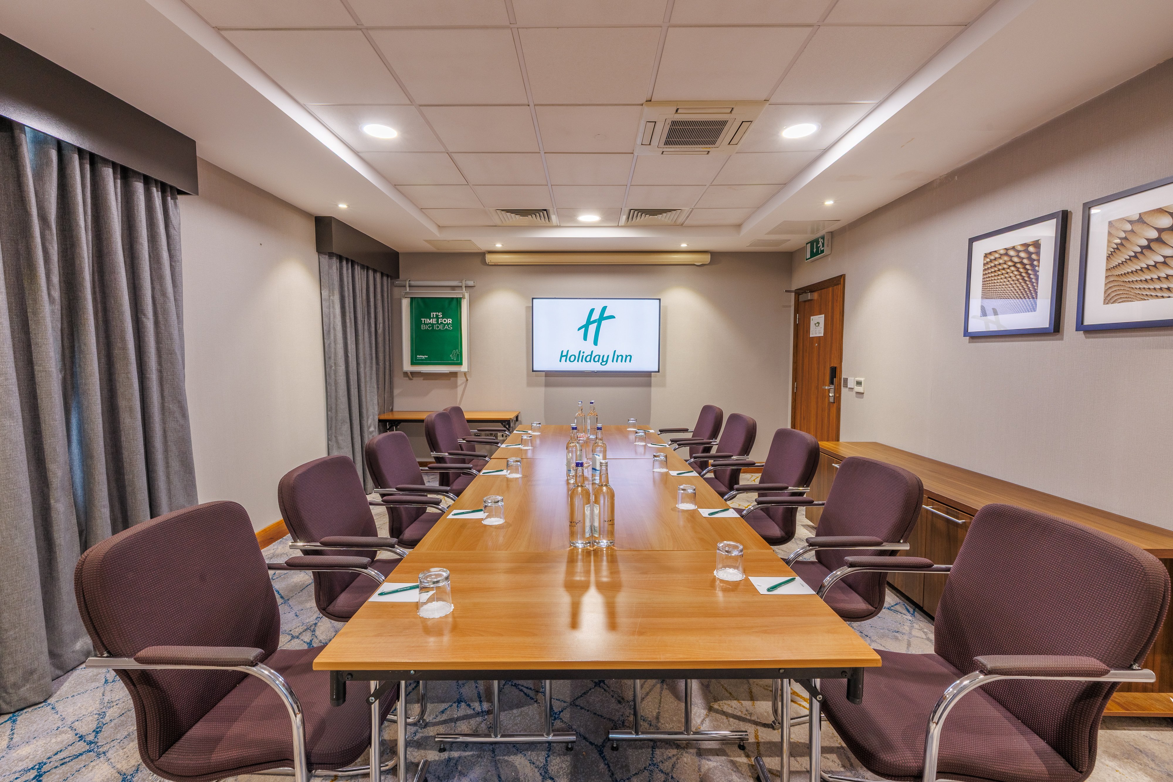 Holiday Inn Stevenage 40/50