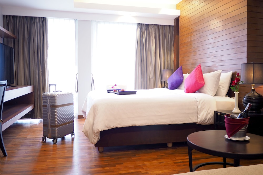 FuramaXclusive Sathorn 25/82