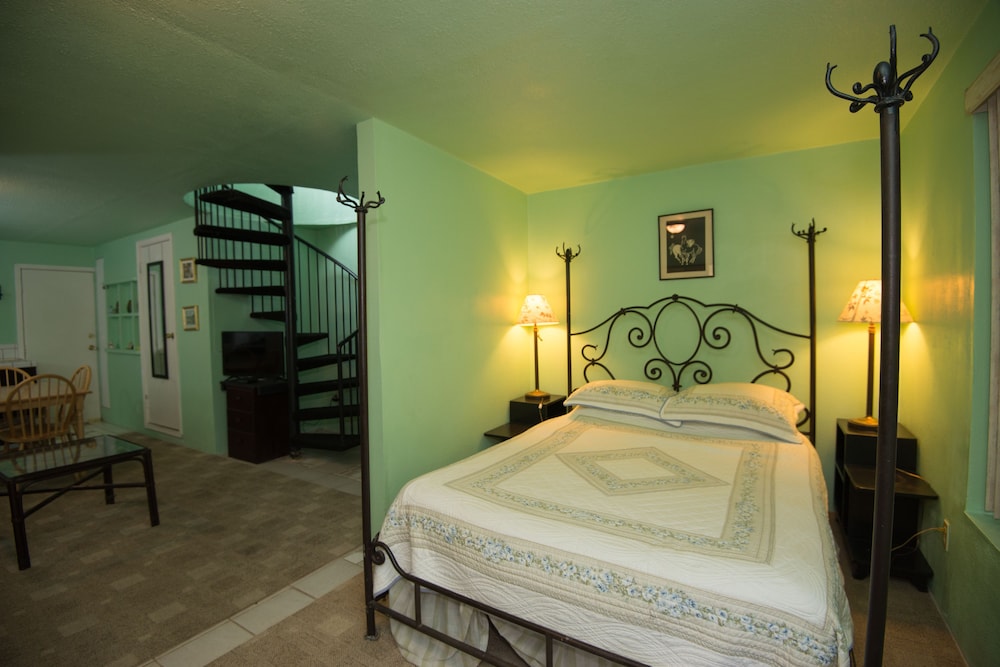 River View Garden Resort 24/68
