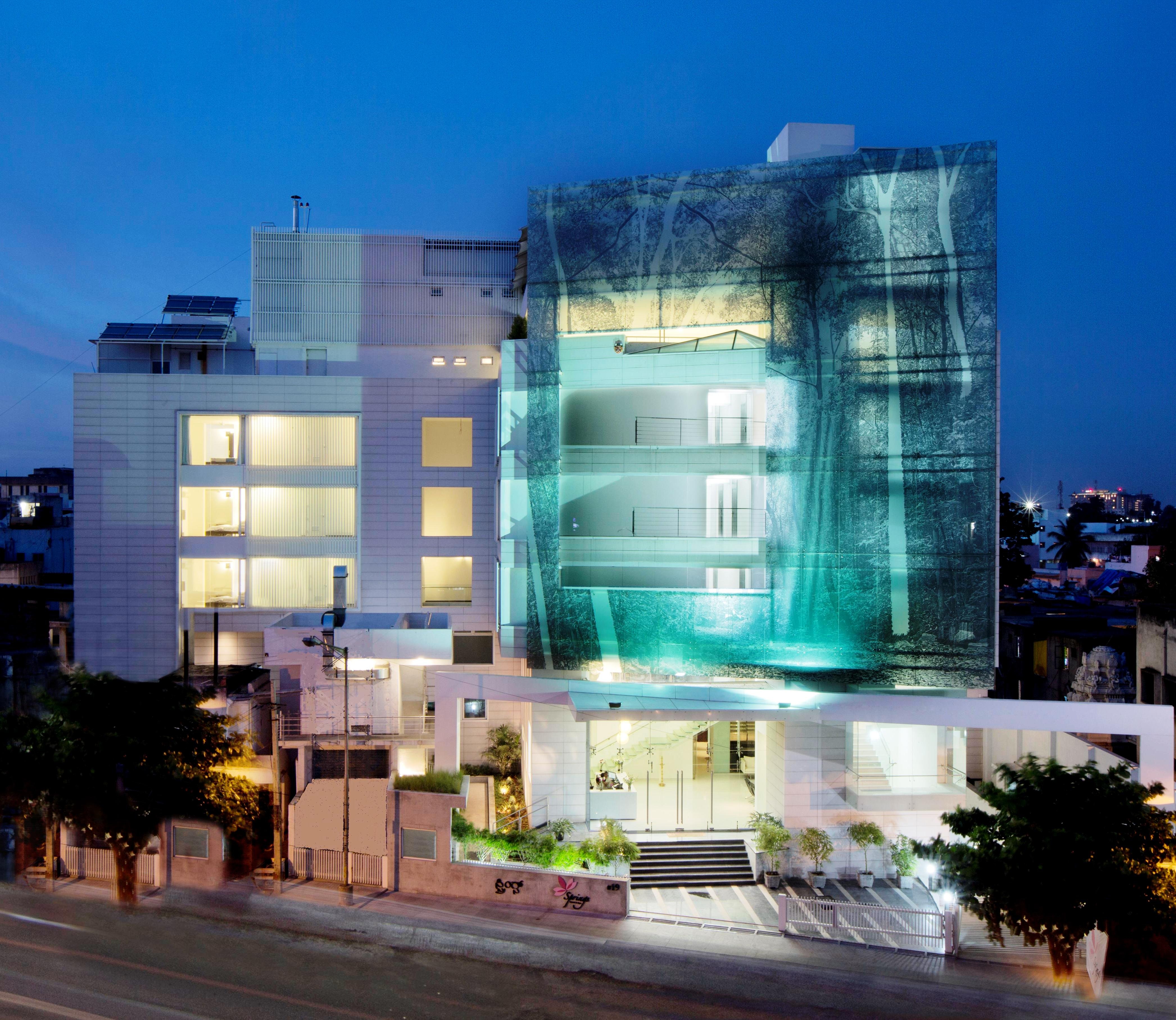 SPRINGS HOTEL AND SPA 3/44