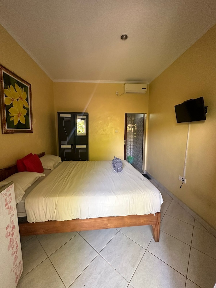 Sari Buana Bed Breakfast 27/62