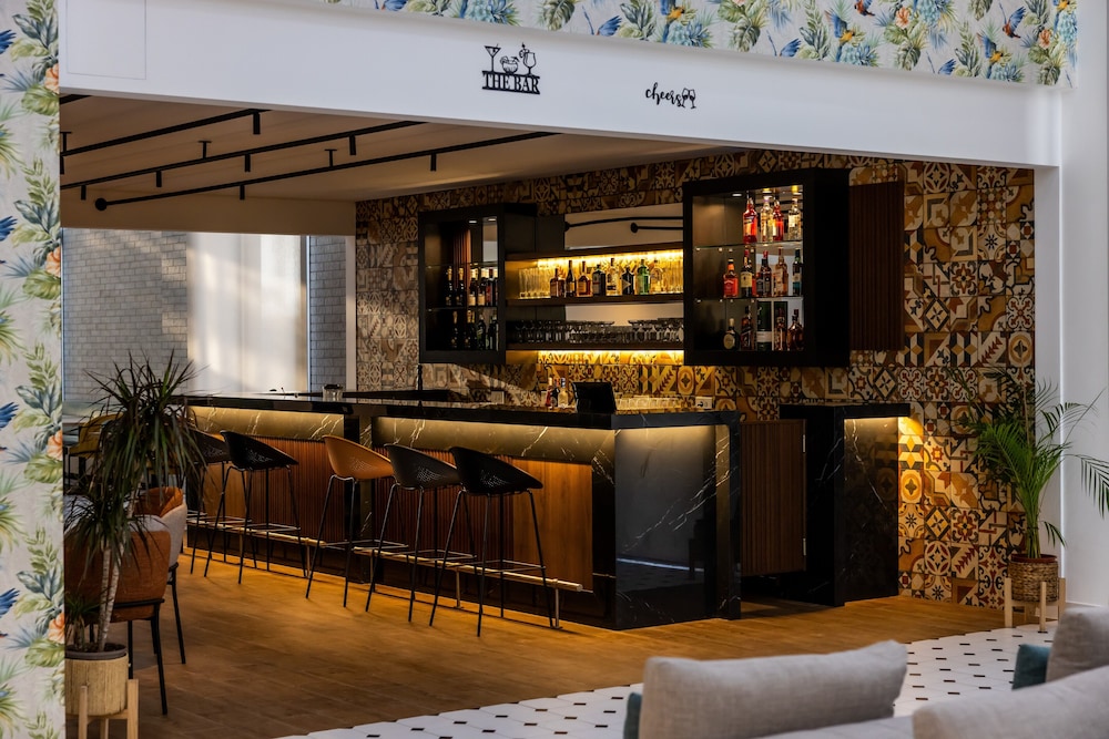 Le Grove Hotel, Jounieh 17/76