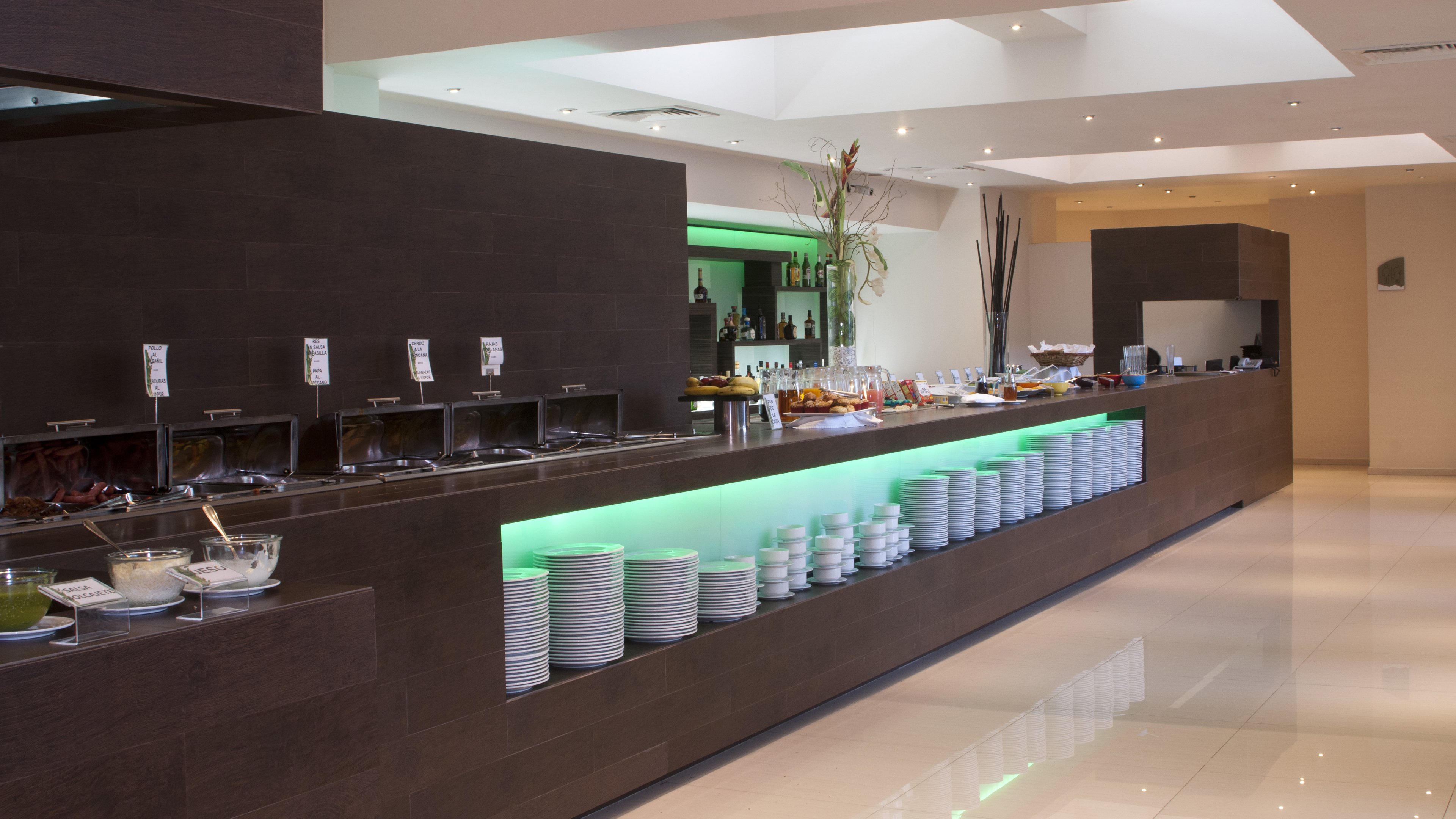 Holiday Inn Mexico Dali Airport 18/80