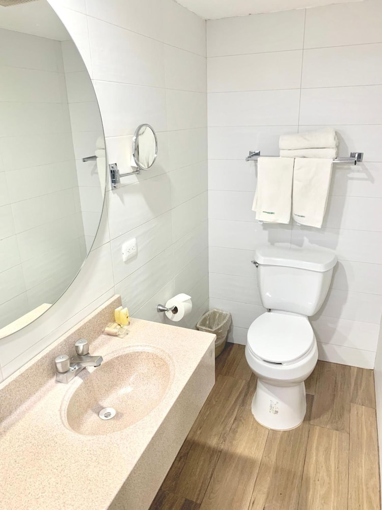 Hotel Madero Express 9/32