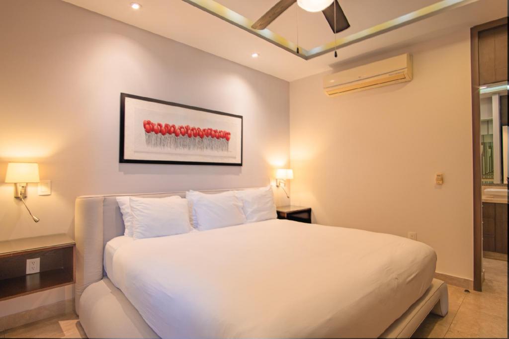 Suite, 2 Beds, Lateral Side Ocean View