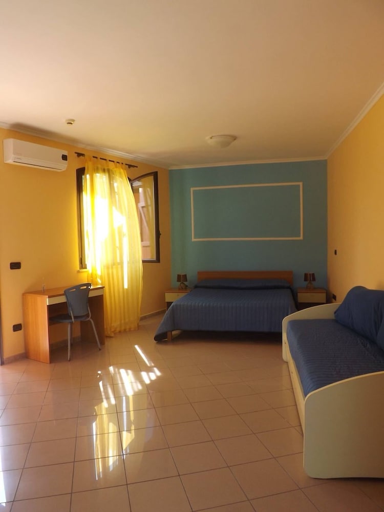 Al Canto Delle Sirene 25/48