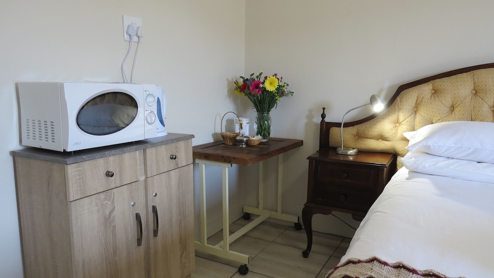 Karoo-Koppie Guesthouse 14/20
