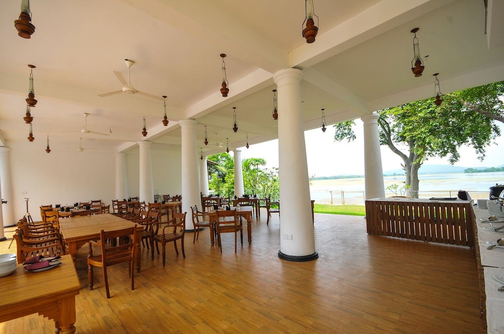Oga Reach Hotel 33/42