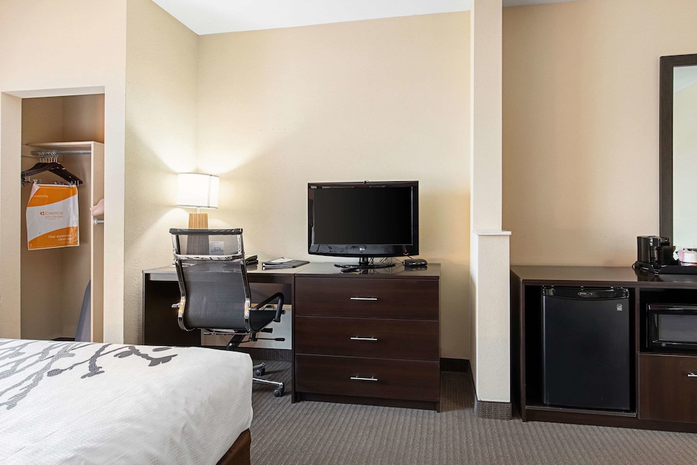 Sleep Inn & Suites Dyersburg I-155 35/39