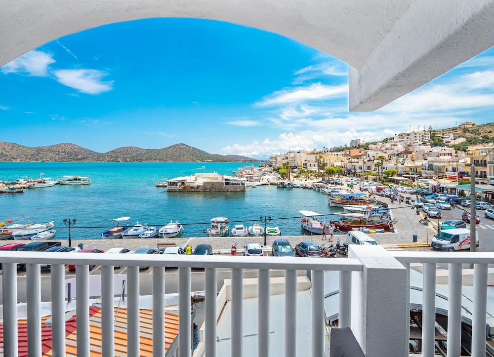 Kalypso Hotel 39/48