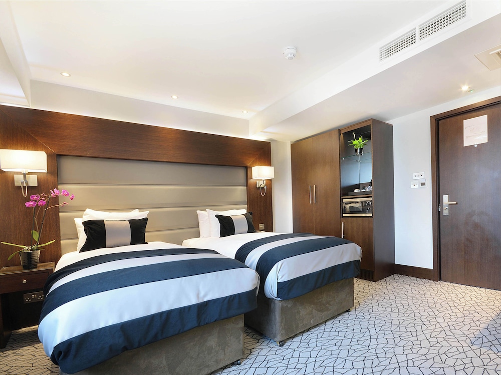 Sunday London Paddington Hotel 7/28