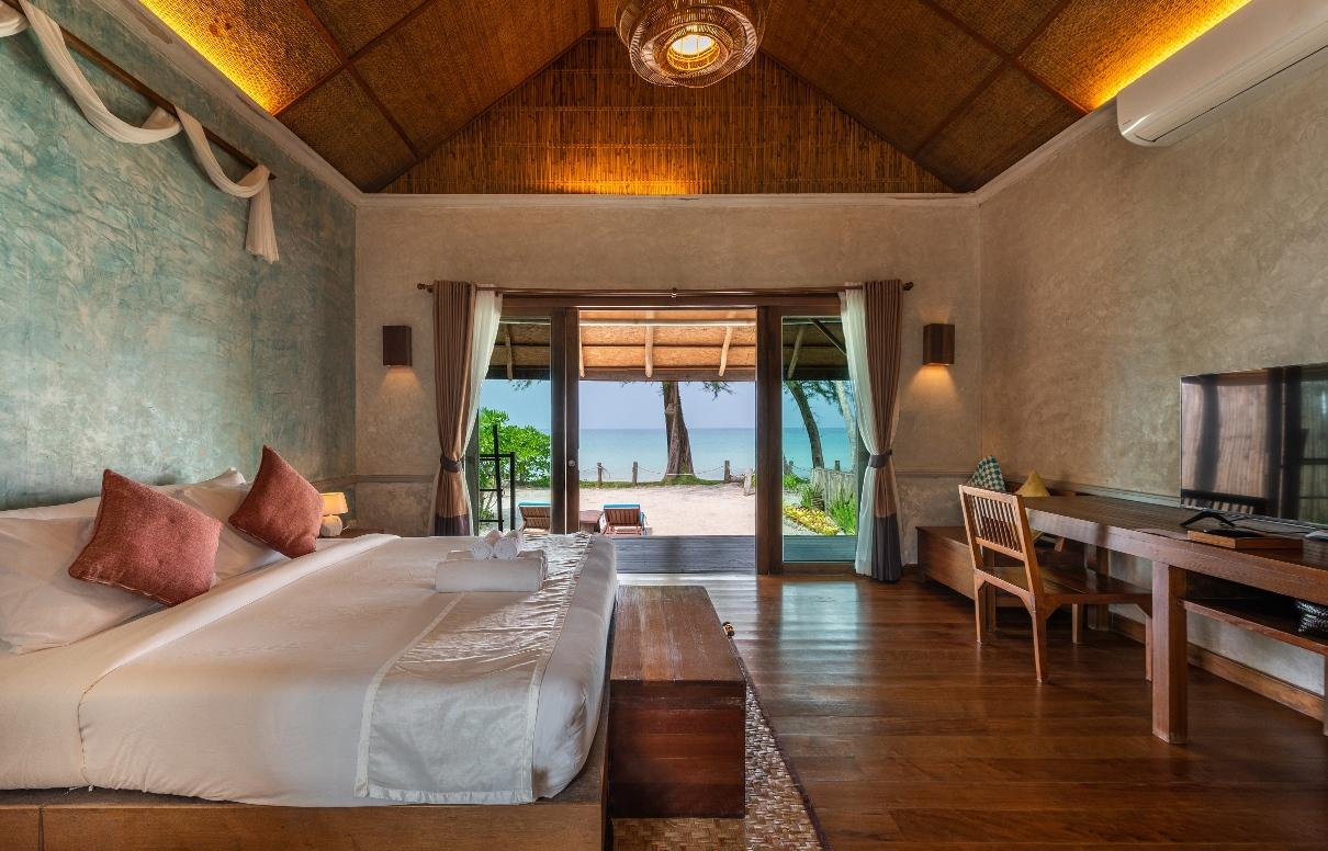 Room, Beach Front