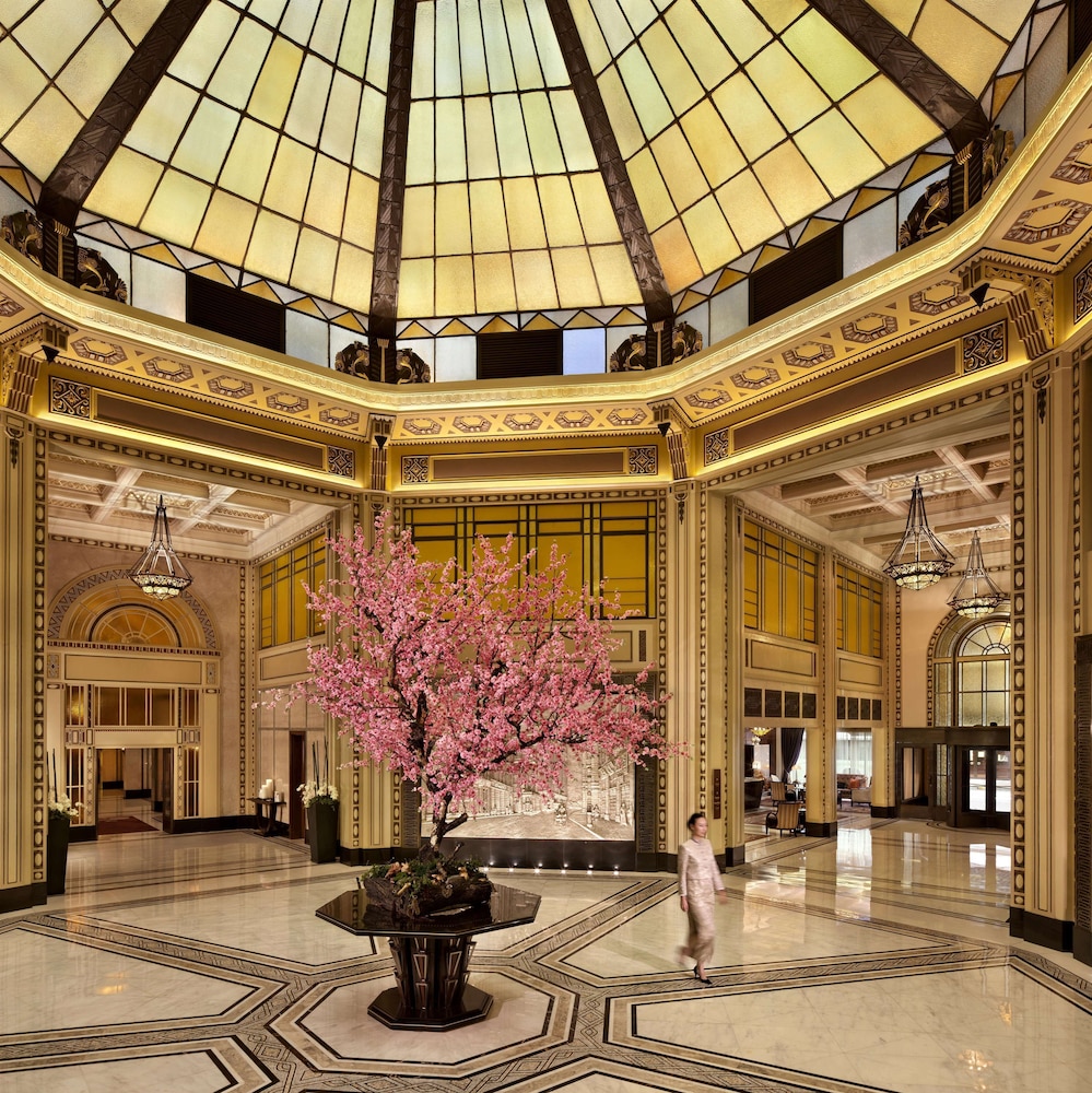 FAIRMONT PEACE HOTEL 7/50