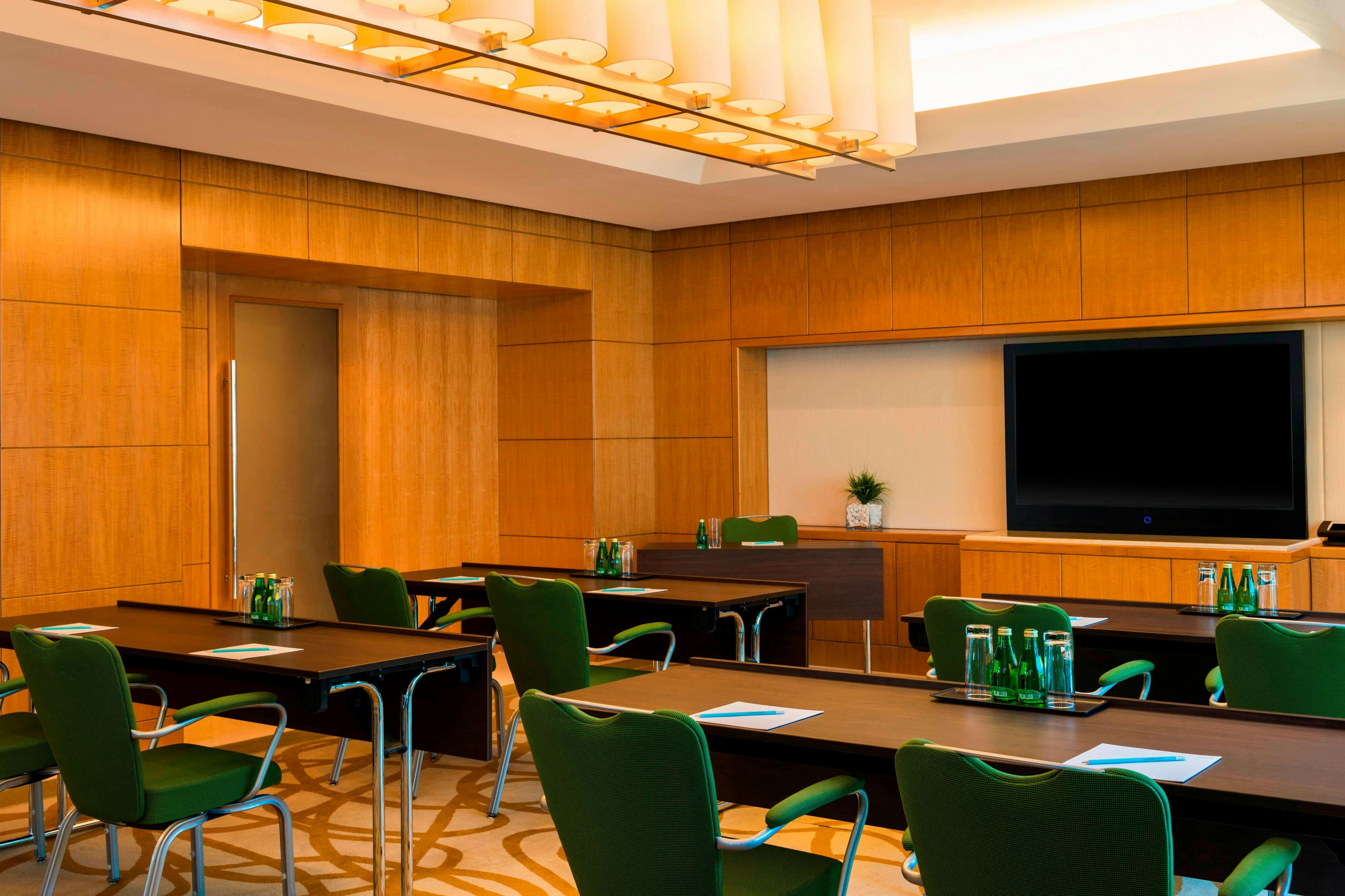 Four Points by Sheraton Sheikh Zayed Road 44/46