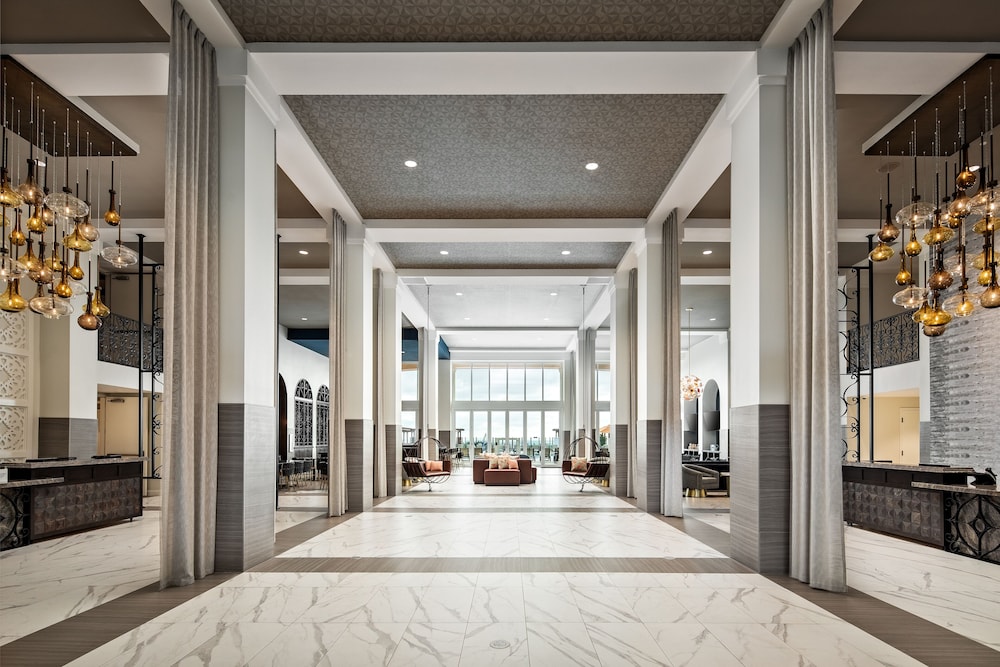 Grand Pacific Palisades Resort Hotel 25/71