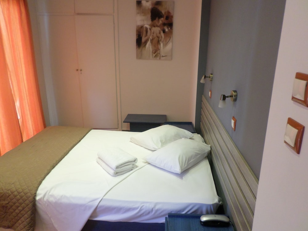 Nafsika Hotel 10/50