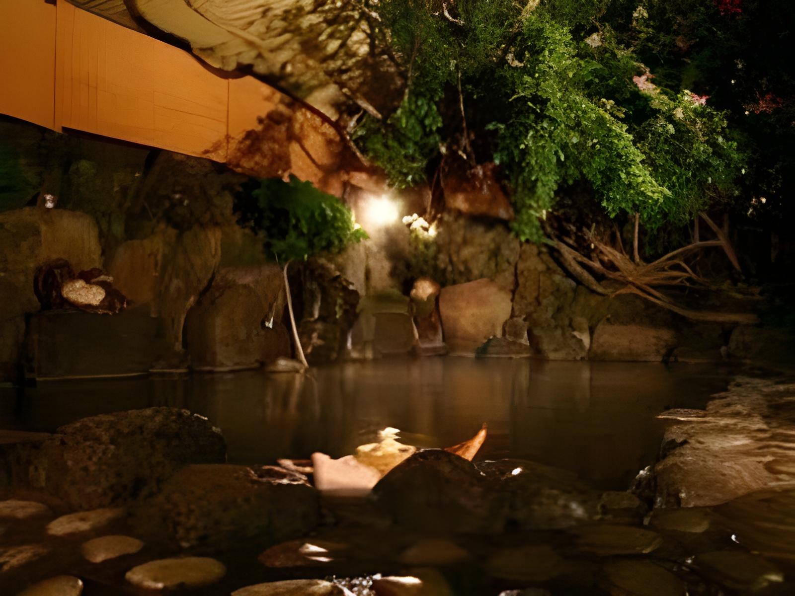 Takami Hotel 36/38