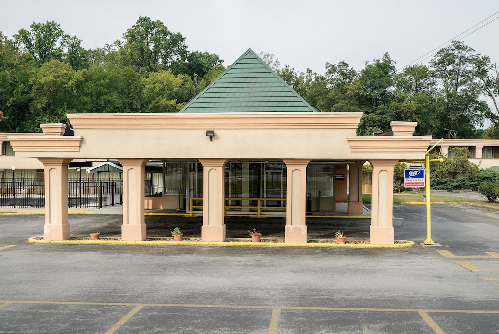 Rodeway Inn Newark - University Area 1/24