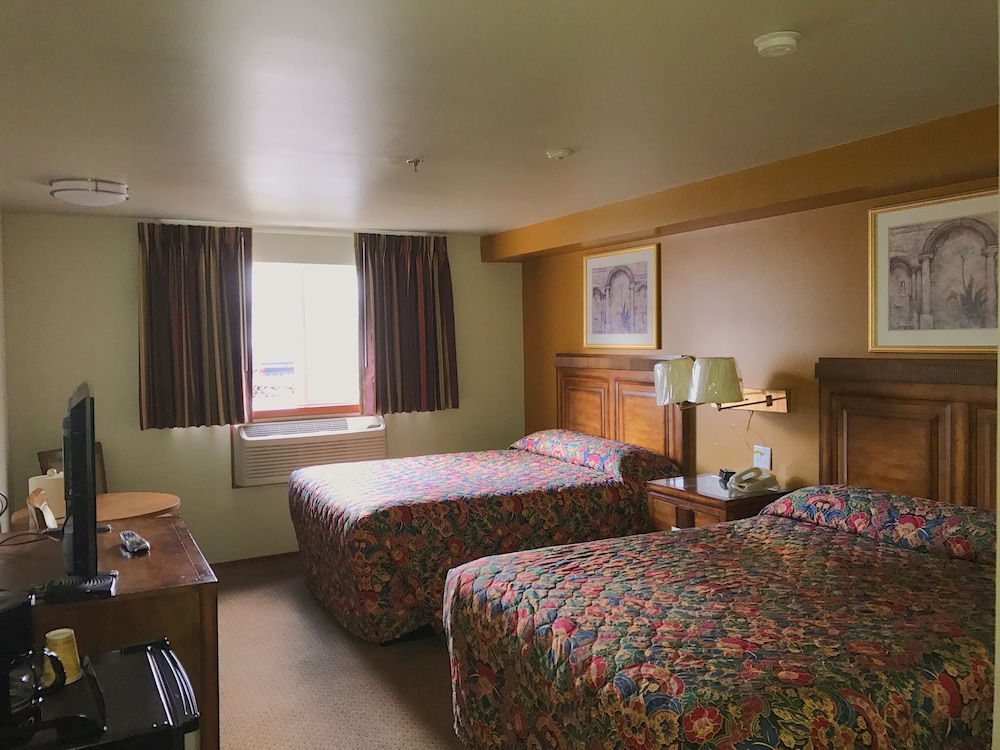 Bay City Motor Inn 11/67