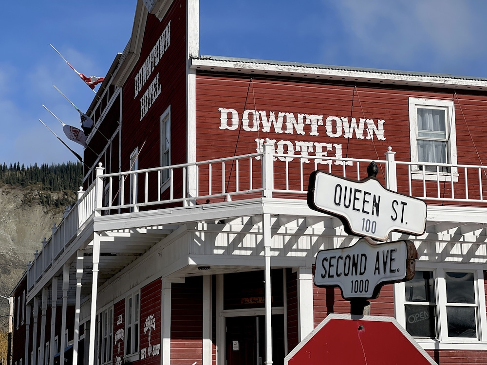 The Downtown, A Coast Hotel 5/58