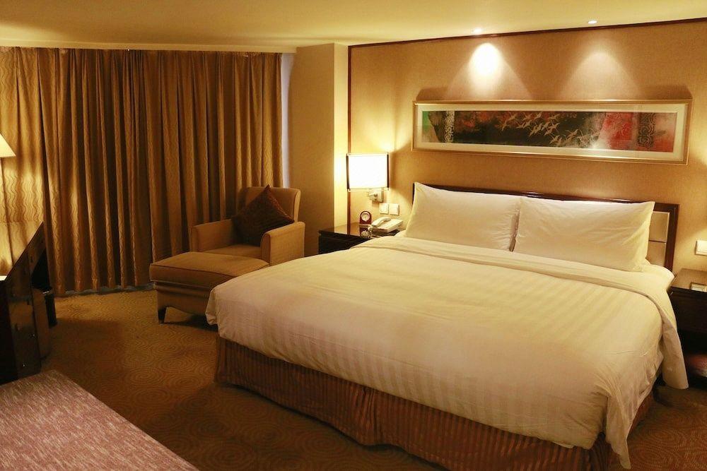 Golden Flower Hotel Xian 21/54