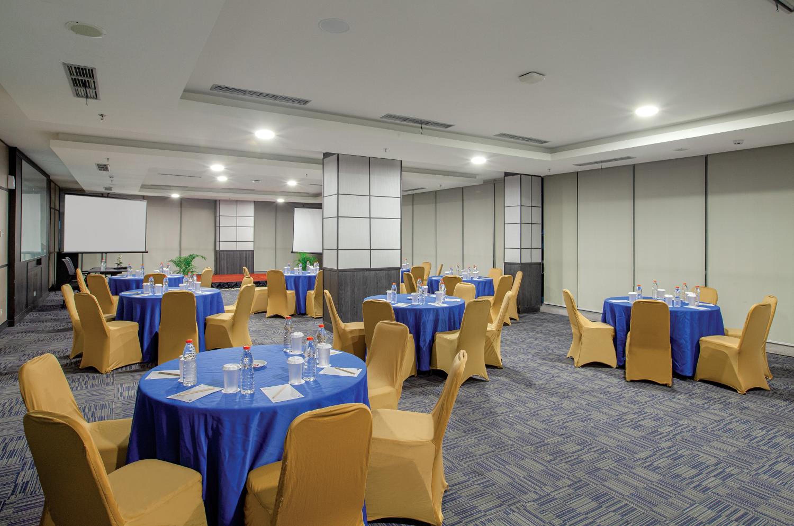 Vasaka Hotel Makassar (Teraskita) Managed by Dafam 39/43