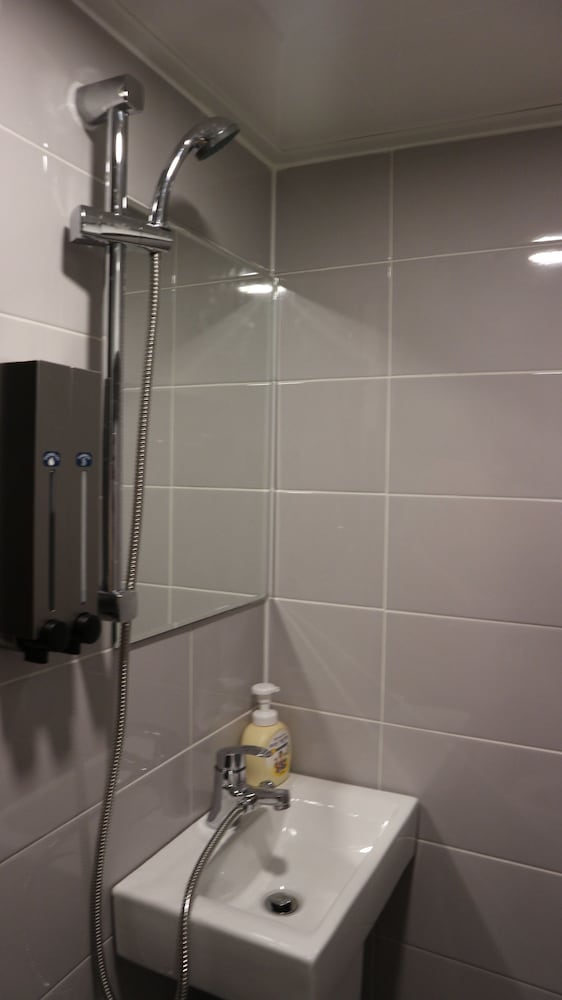 Zzzip Guest House 44/47
