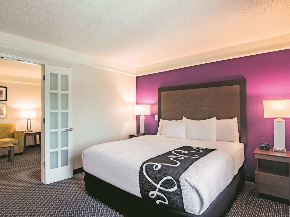 La Quinta Inn And Suites By Wyndham Oklahoma City Norman 17/51