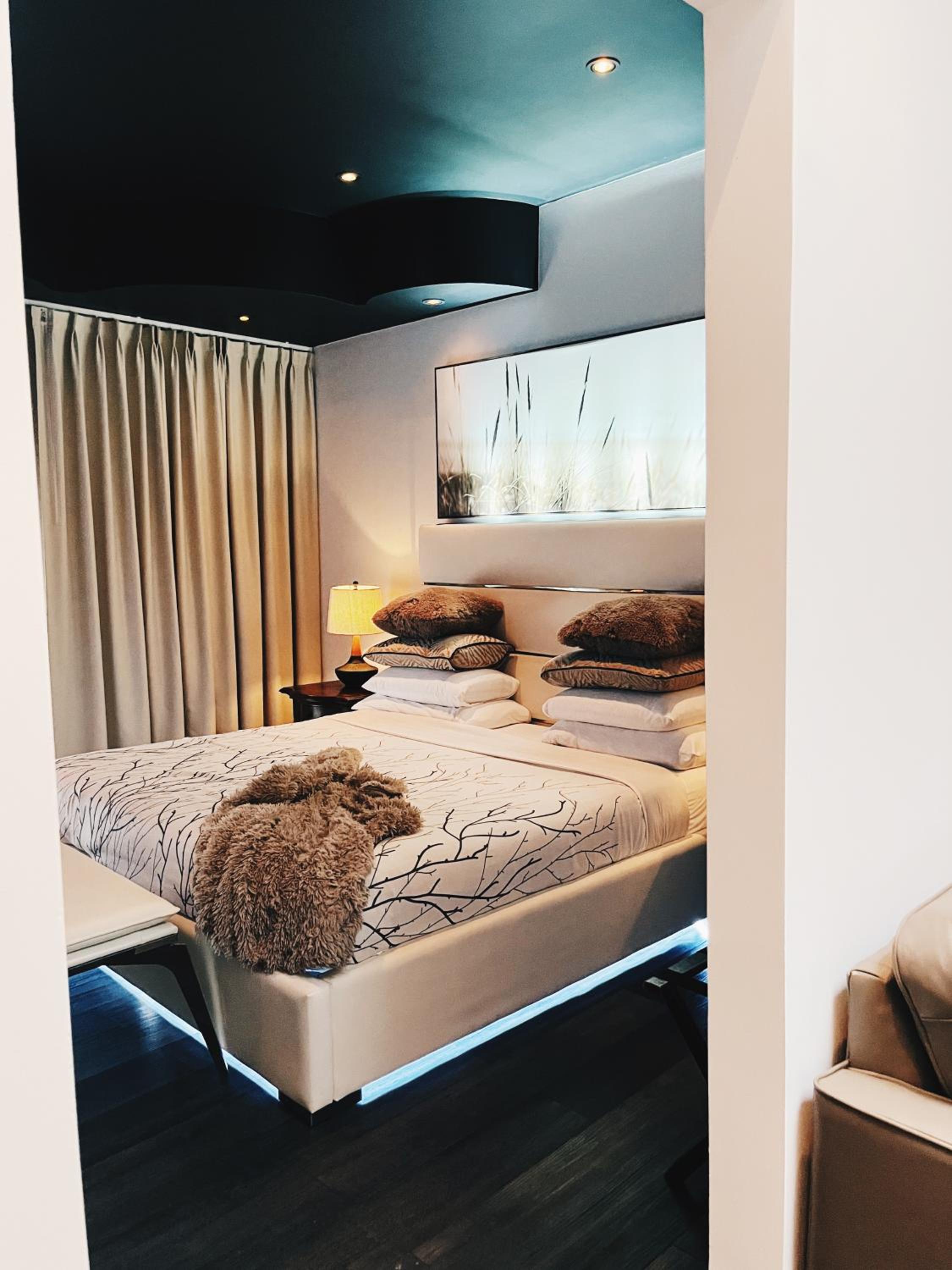 Penthouse Suite