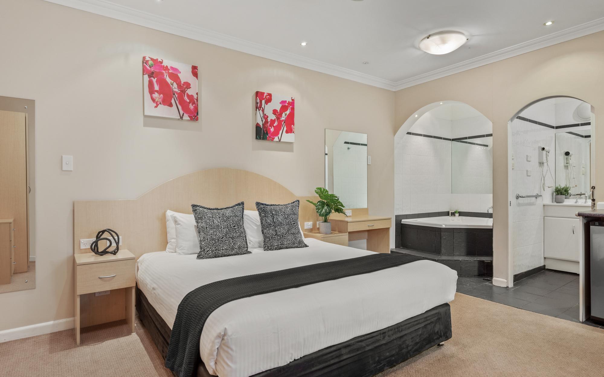 Spa, Deluxe, King Bed