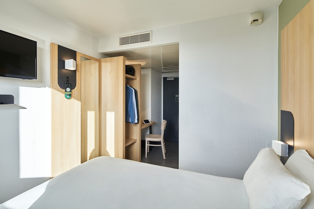 B&B Hotel Paris Nord Gonesse Parc des Expos 22/55