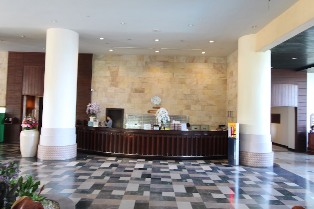 Lobby at Garden Sea View, PATTAYA