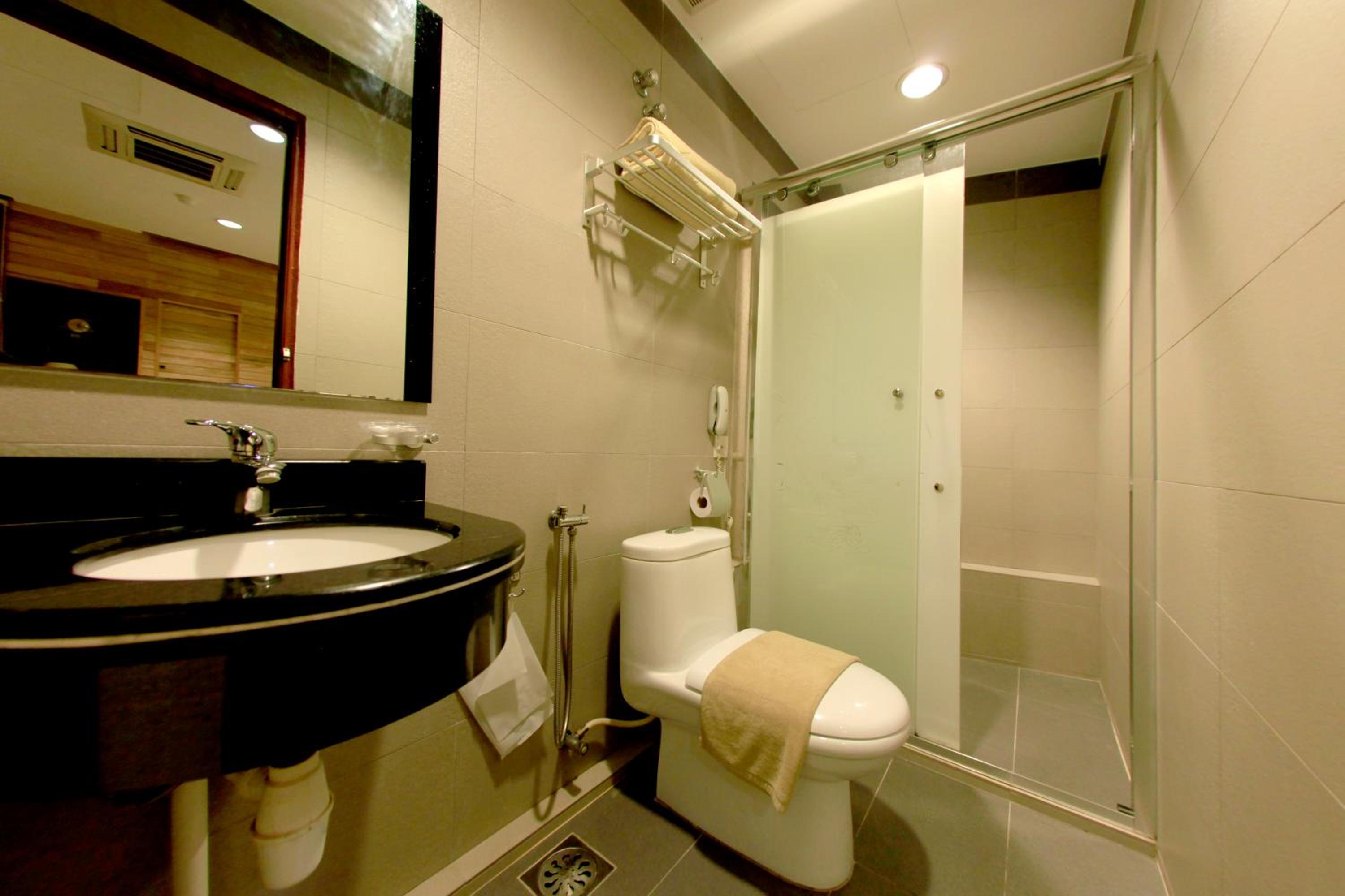 غرفة سوبيريور بسرير كوين، Ming Paragon Hotel 3/3