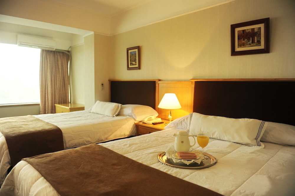 Miramar Hotel 30/71