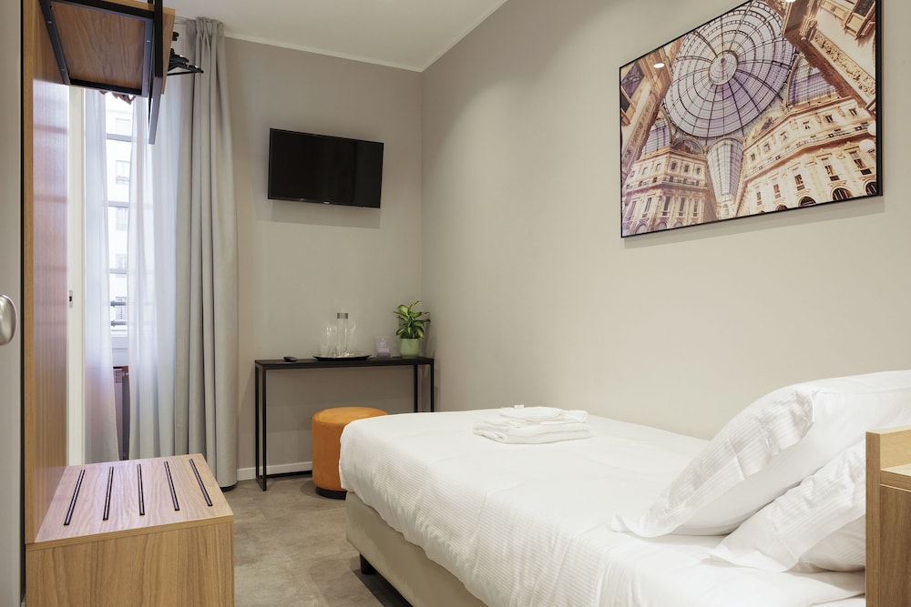 Hotel 22 Marzo 21/57