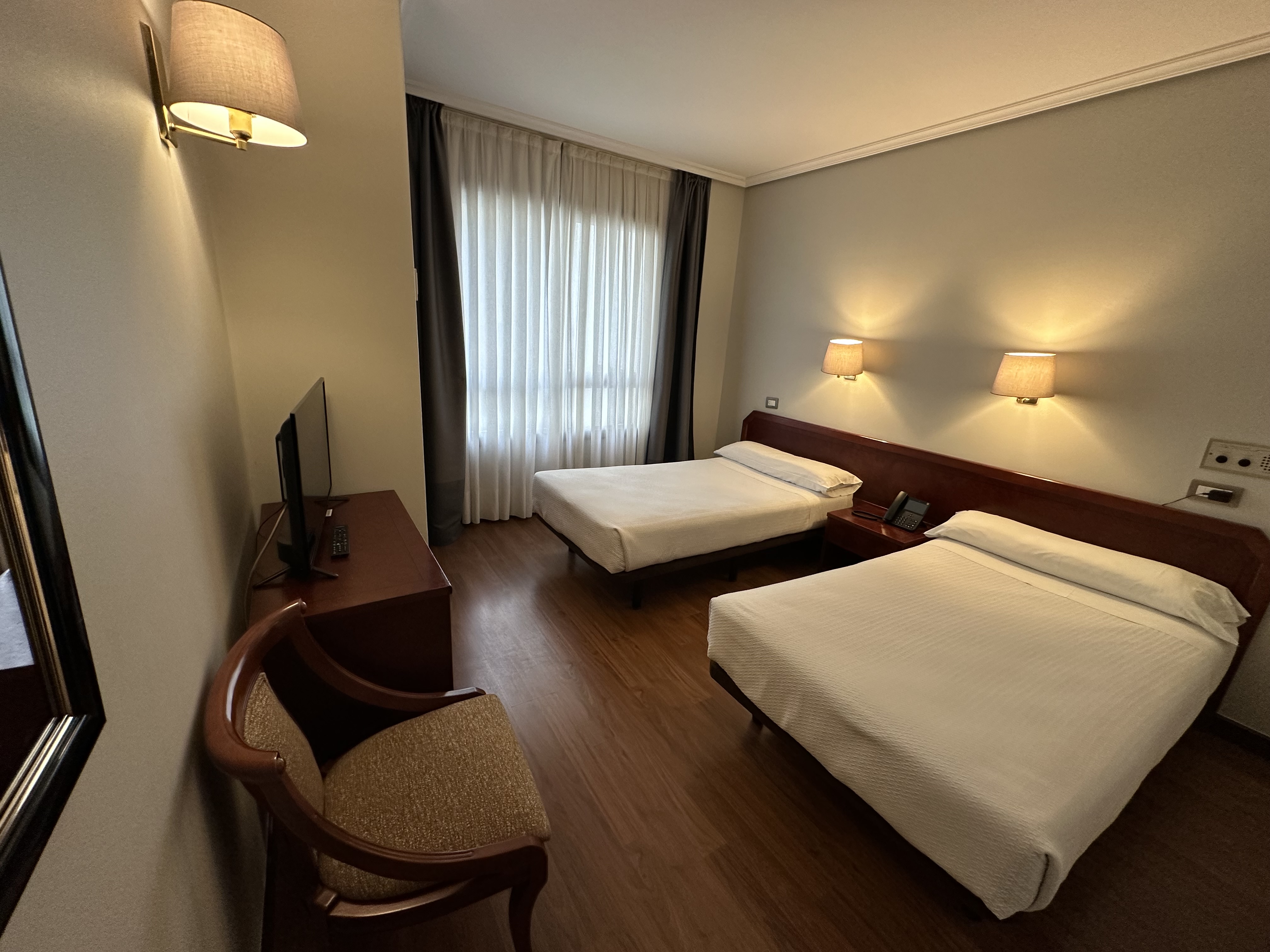 Hotel Compostela Vigo 10/50